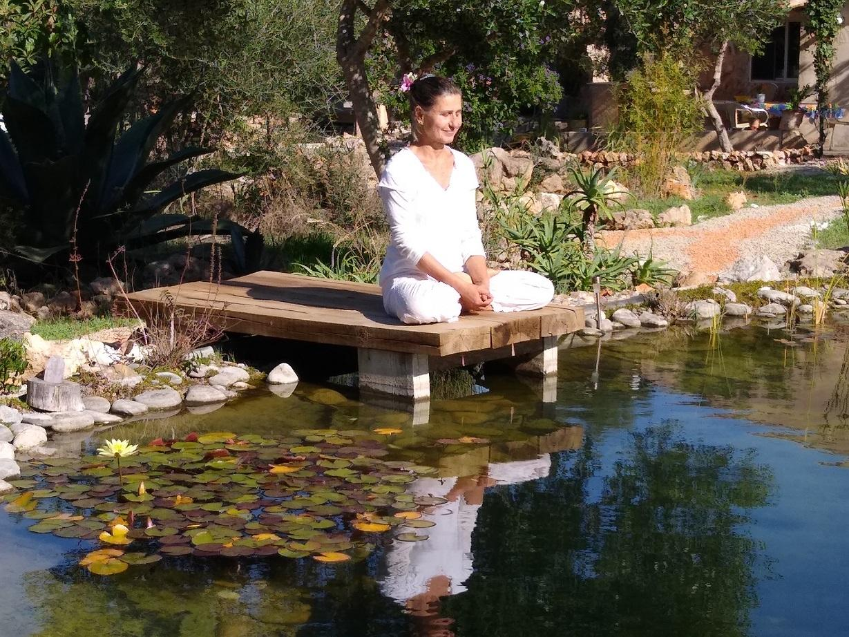 Yogini Mango Kairos yoga retreat Mallorca